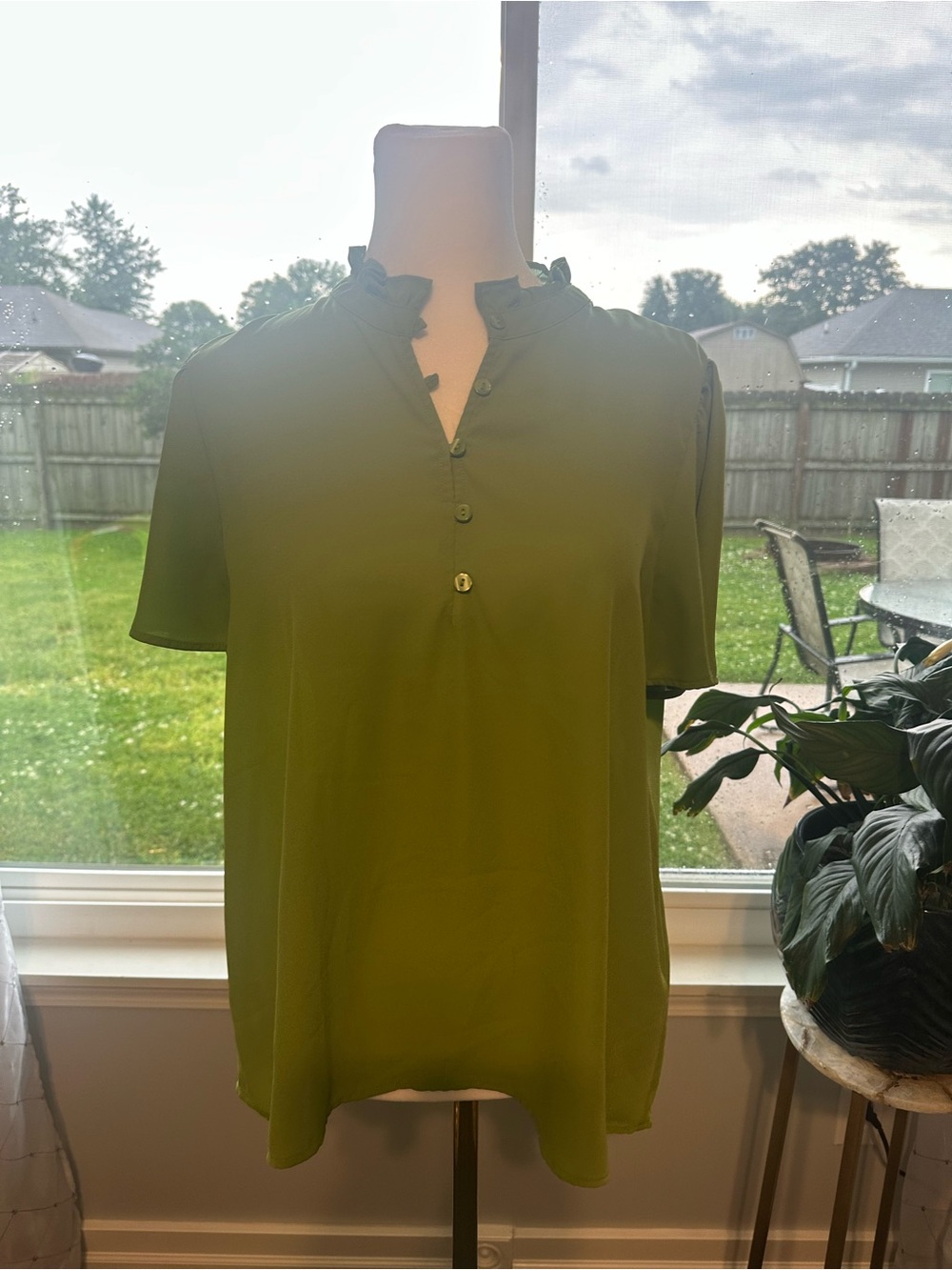 Ann Taylor Factory Olive Green Short Sleeve Ruffle Neck Blouse